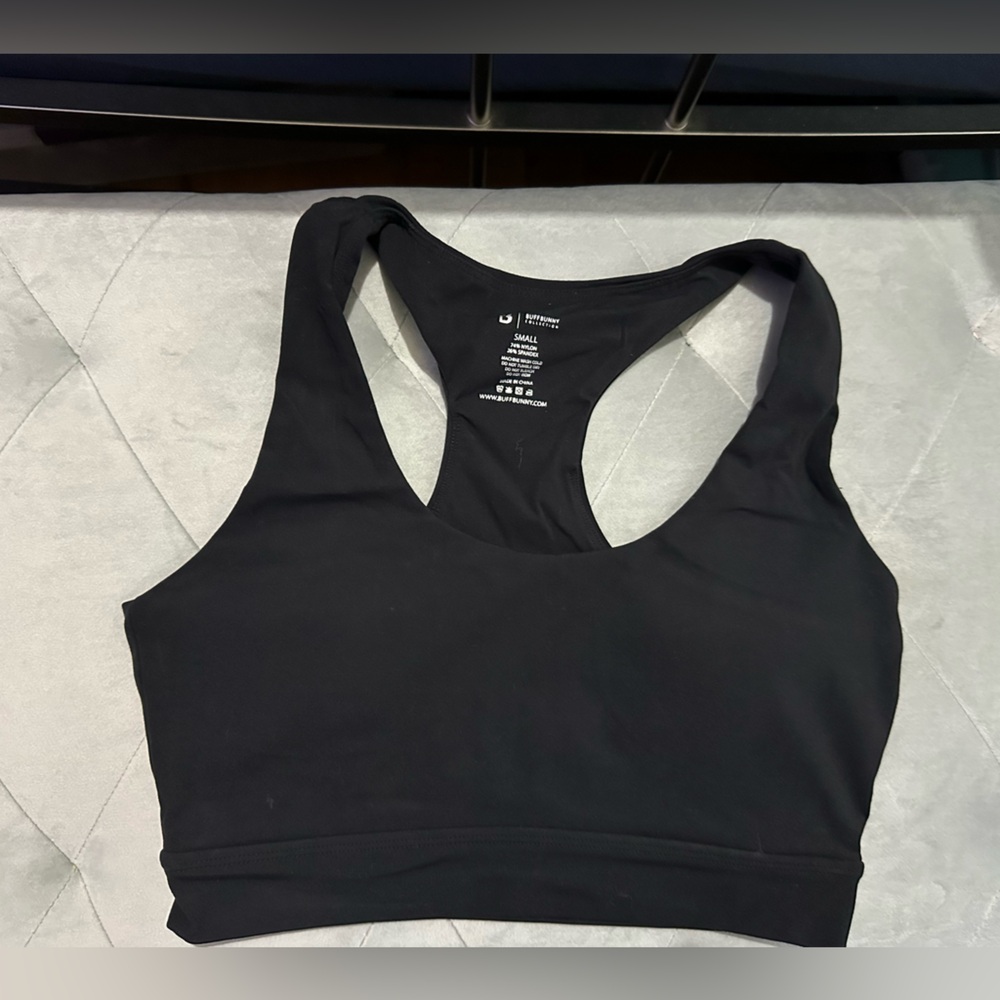 Buffbunny sports bra Size small , never used